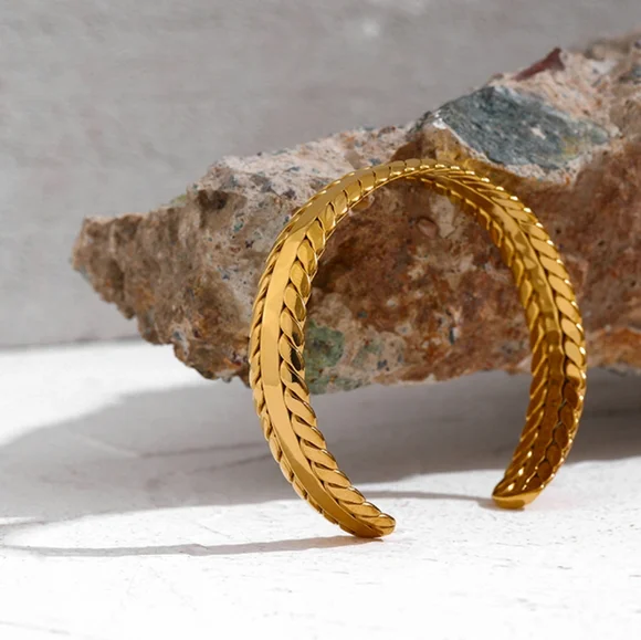 Elegant Woman Bracelet - Picture 3 of 8